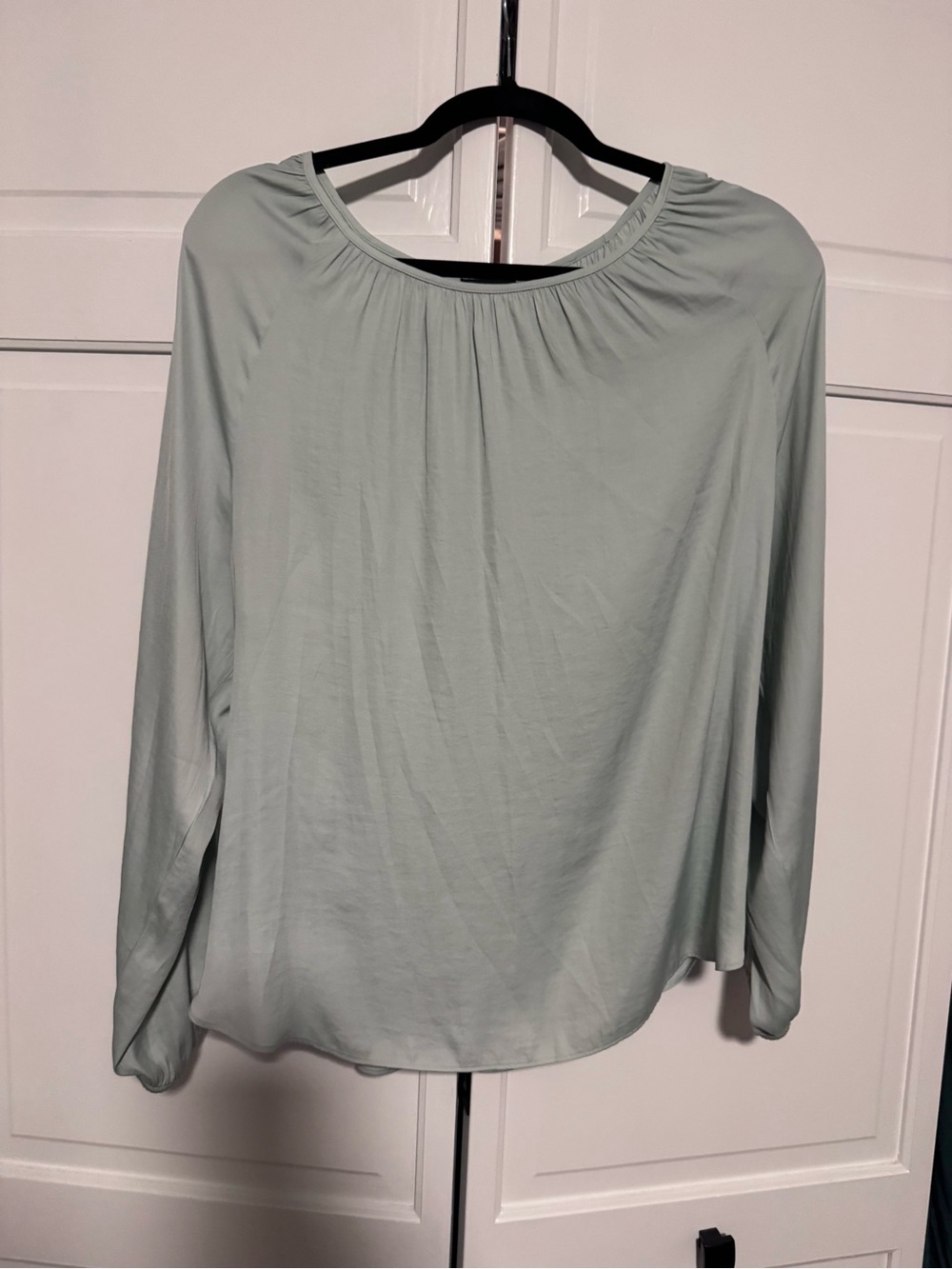 Ann Taylor Soft Sage Green Long-Sleeve Blouse
